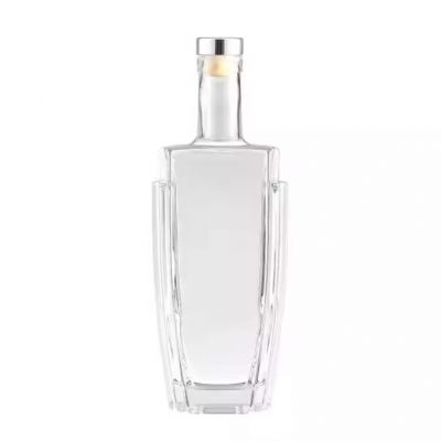 Unique Shape 750ml Glass Liquor Bottle Square Vodka Brandy Spirit Packing Glass Bottle