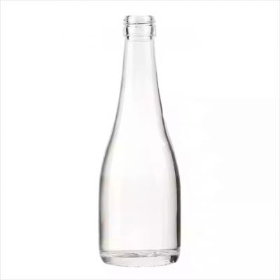 Hot Sale Mineral Water Juice Bottle Glass 750ml Beverage Transparent Round Thin Glass Bottle With Screw Cap