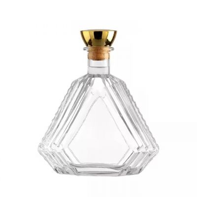 Unique Triangle Shape Embossed Shoulder Spirits Glass Bottles XO Brandy Bottle Glass Bottle with Crown Cap