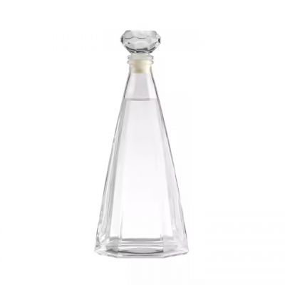 Custom 700ml Glass Bottles for Whisky Vodka Tequila Liquor Hot Stamped Cork Sealing for Water and Wine Premium Design