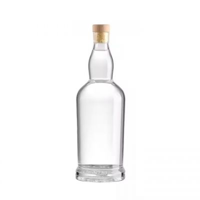 High Quality 700ml Transparent Glass Wine Bottle with Cork Lids Custom Lettering for Whiskey Vodka Rum and Pine Wine