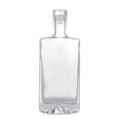 Factory Manufactured Best Quality 500ml Glass Stopper Mountain Bottom Super Flint Glass Bottles for Gin Rum Whisky