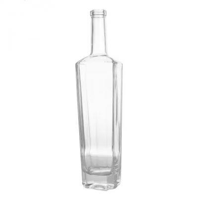 Wholesale Modern 700ml Tall Square Bottle with Faceted Corners for Premium Whiskey Gin Custom Empty Spirit Liquor Glass Bottle