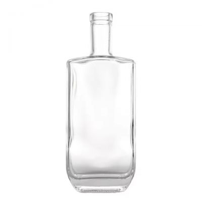 Custom Design 70cl Flat Square Glass Bottle 700ml Thick Bottom Whiskey Vodka Bottle With Wooden Cork or Glass Stopper