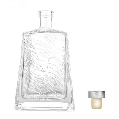 Creative Design Engraved Packaging Wholesale Spirit Glass Alcohol Container 700ml Rectangular Vodka Glass Bottle With Cork