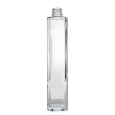 Factory Wholesale Round 700ml Aluminum Screw Cork Square Thin Bottom Vodka Brandy Rum Gin Spirits Glass Bottle