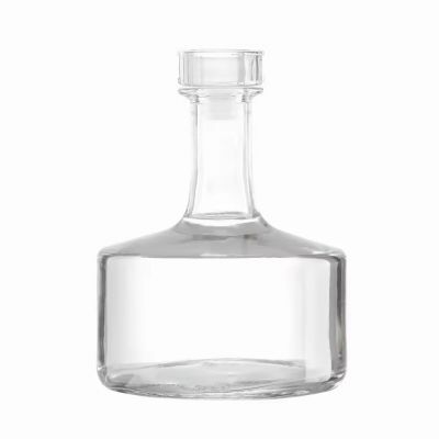 Custom Logo Whisky Glass Bottles 500ml 750ml Capacity for Vodka Brandy Fruit Juice Beverages Coffee Wine Cork Rubber Stopper