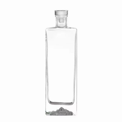 Luxury 500ml Clear Glass Bottle Cork Custom Flat Square Bottom Design Inspired Volcano Mountain for Whiskey Tequila Brandy