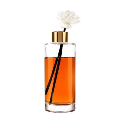 Popular Types 50ml 100ml Aromatherapy Home Fragrance Aroma Glass Empty Reed Diffuser Bottle with Screw Cap