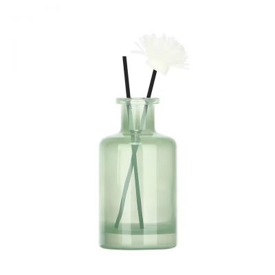 Premium Light Jade Green Transparent Luxury 20mL 30mL 50mL 100mL Wholesale Glass Diffuser Bottle With Cork Cap