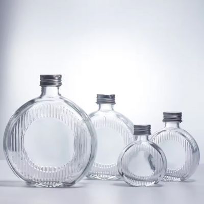 High Quality Recyclable Glass Bottle for Household Storage Customizable Different Sizes Screw Cap for Juice Vegetable Carton