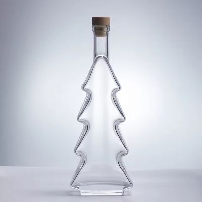 Exquisite Luxury 500ml Christmas Tree Shaped Glass Fruit Wine Bottle Top for Tequila with Wooden Cork Christmas Decoration