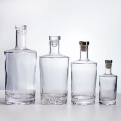 Wholesale Customized Flat Glass Bottles 100ml 500ml 750ml for Vodka Whiskey Brandy Wine Juice Tequila Spray Color Printing Cork