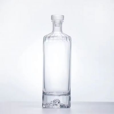 Wholesale Luxury Heavy Duty Iceberg Base Glass Bottle with Pump Sprayer Hot Stamping for Tequila Gin Whiskey Vodka 100ml-1000ml